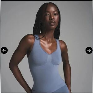 SKIMS NWOT Seamless Sculpt Tank Top Sz Medium  Color Steel Blue